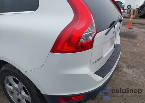 2012 Volvo Xc60 3.2/3.2 Platinum/3.2 Premier/3.2 Premier Plus from USA, damaged, VIN YV4940DZ8C2307880